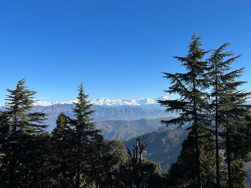 The Deodar Inn Pauri Екстер'єр фото