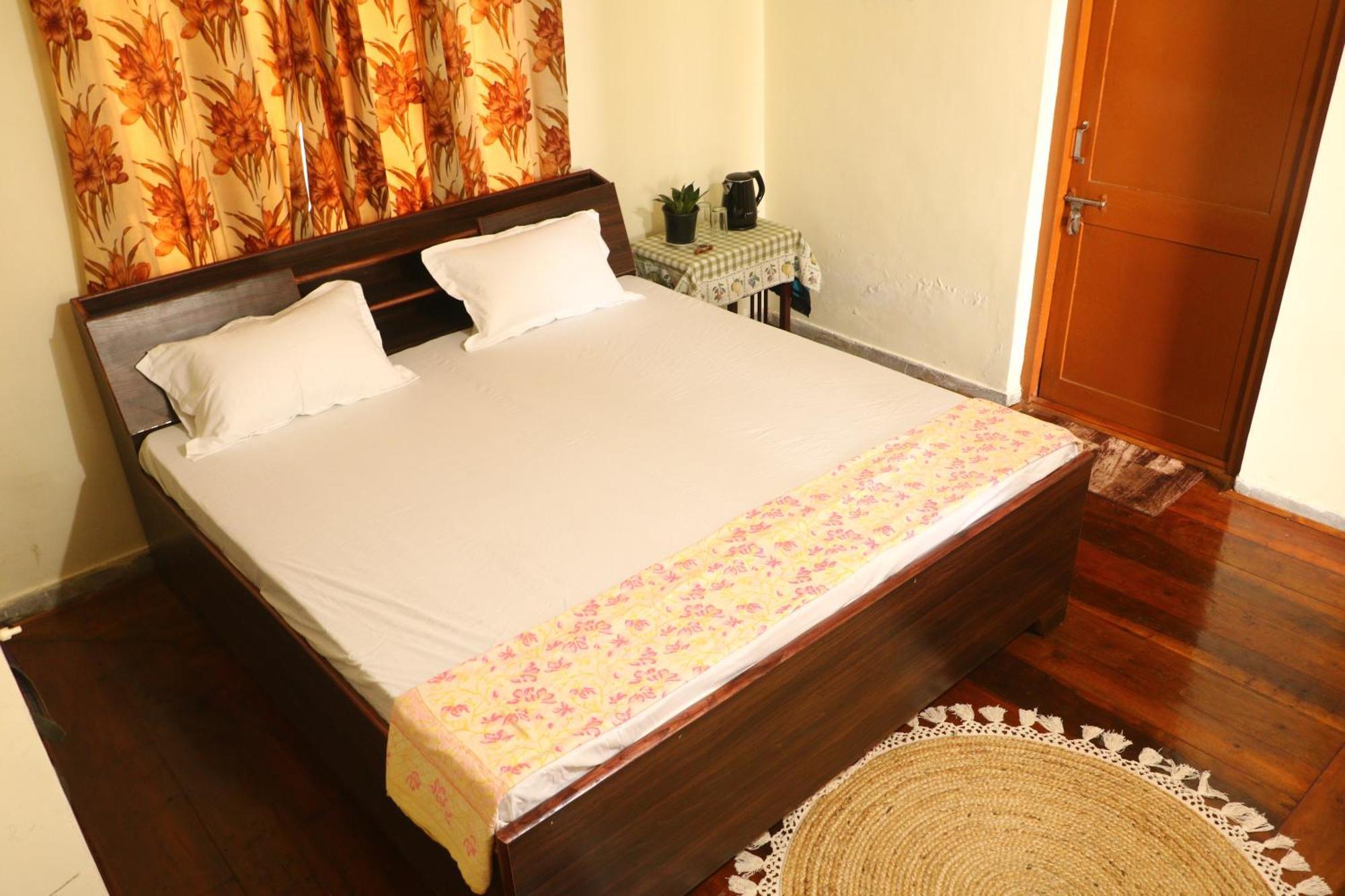 The Deodar Inn Pauri Екстер'єр фото